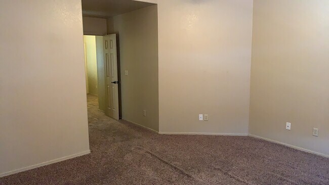 Building Photo - 3 Bedroom - 2.5 Bath - 1395 Sq. Ft. Home f...
