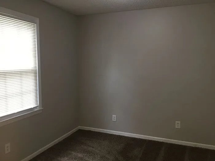 Building Photo - 128 Durango Ave