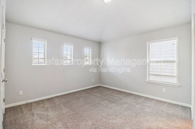 Building Photo - 13840 Tribeca