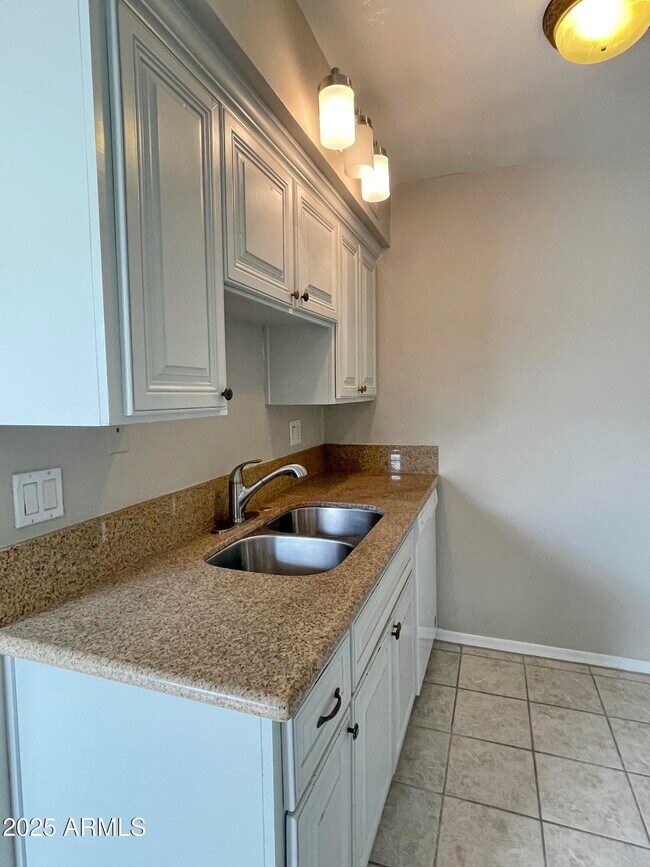 Building Photo - 3314 N 68th St