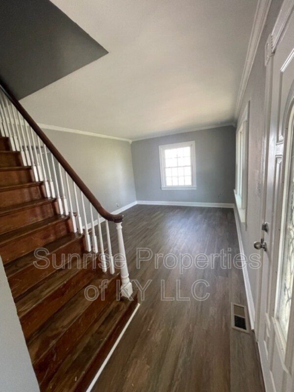 Building Photo - 4814 Westside Dr