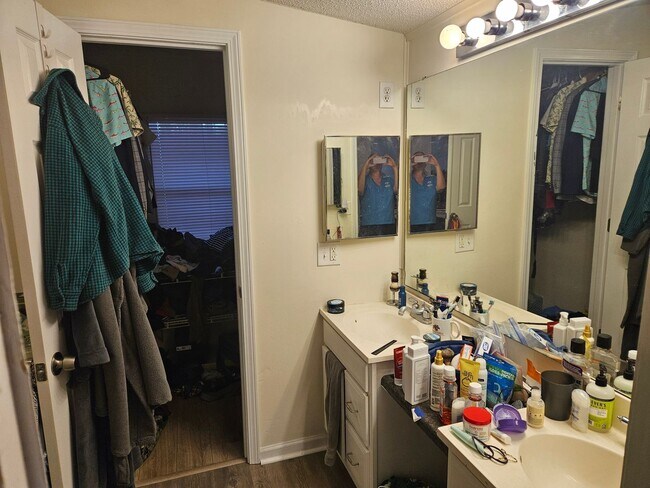 Building Photo - 3 Bedroom, 2 bath home located in Sneads Ferry