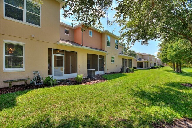 Building Photo - 1220 Priory Cir