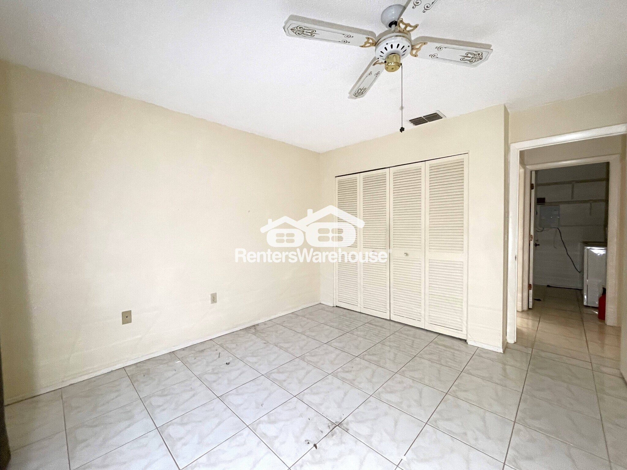 Building Photo - 11241 Dollar Lake Dr