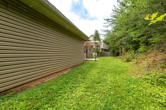 Building Photo - 7211 Remagen Ln