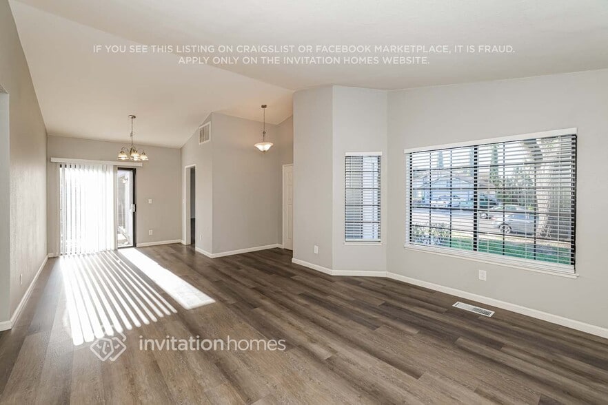 Building Photo - 1401 Mandarin Ct