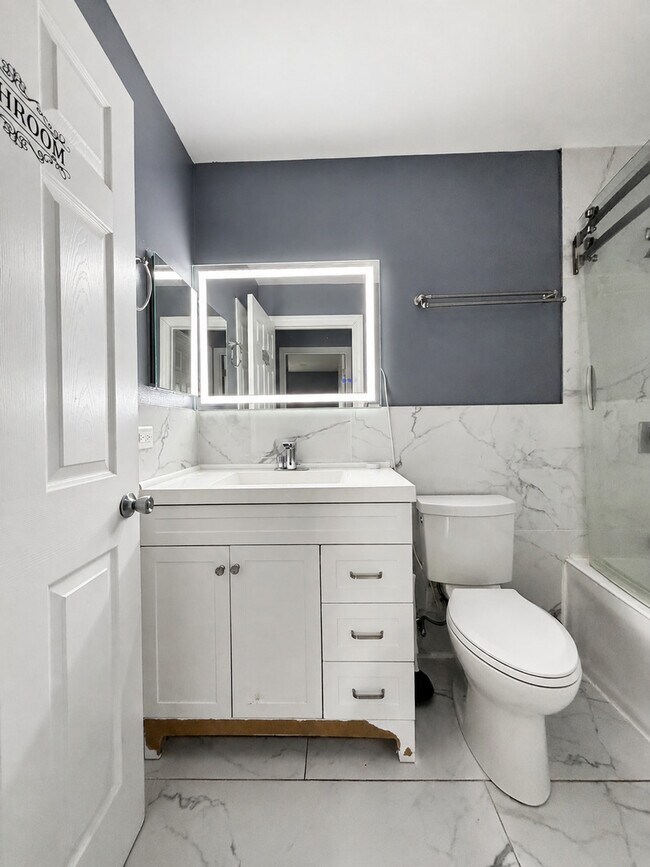 Building Photo - 116 Gant Cir