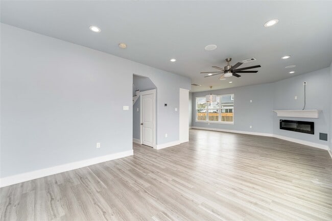 Building Photo - 9495 Jutland Rd