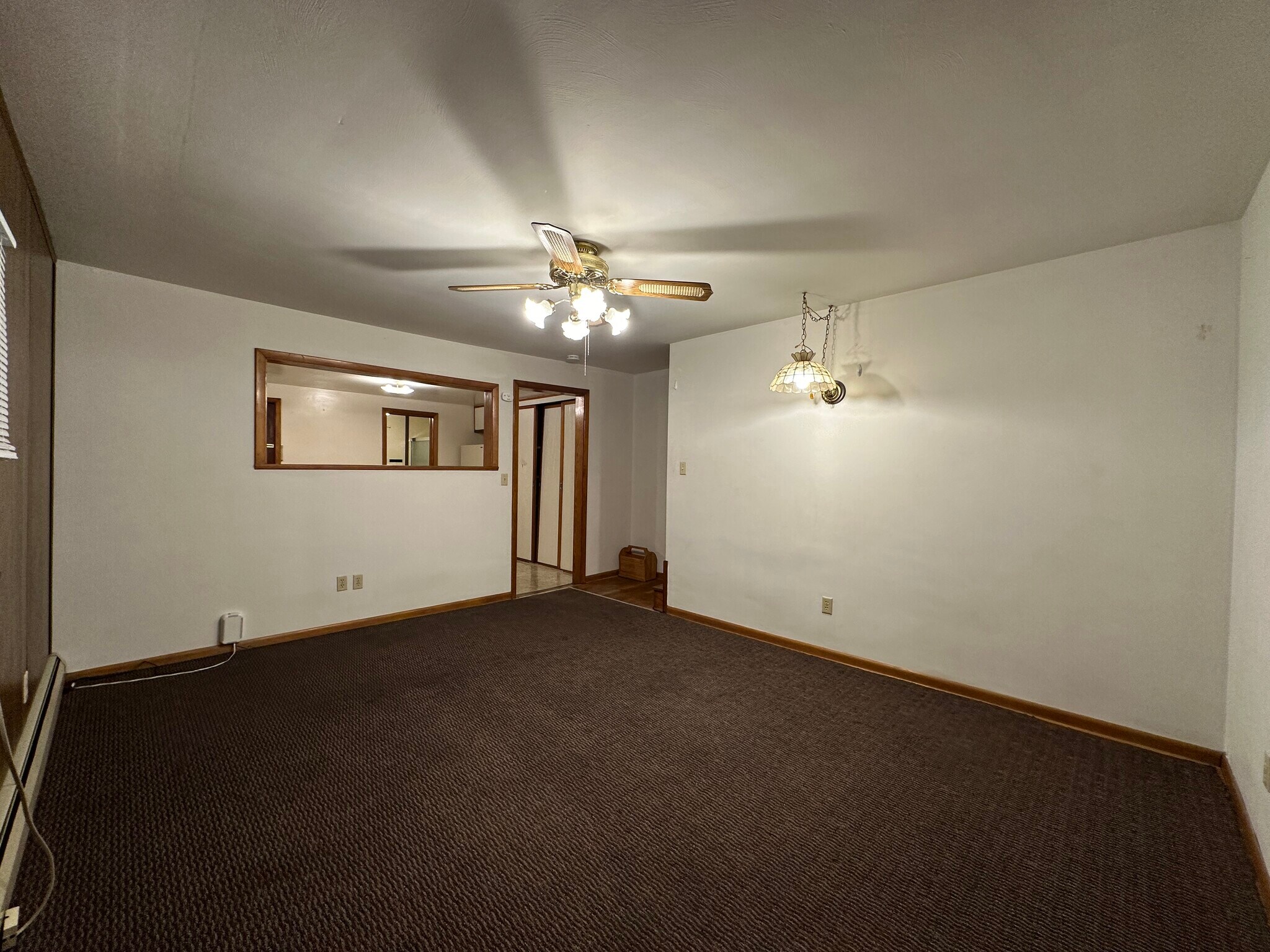 Building Photo - 428 4th Ave