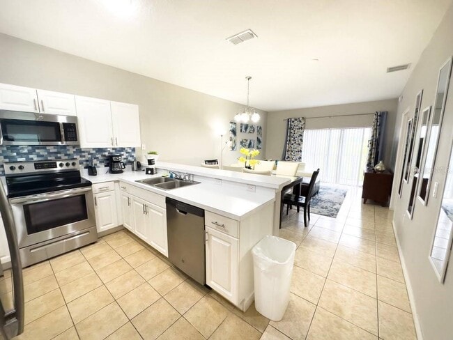 Building Photo - 3137 Sun Lake Ct