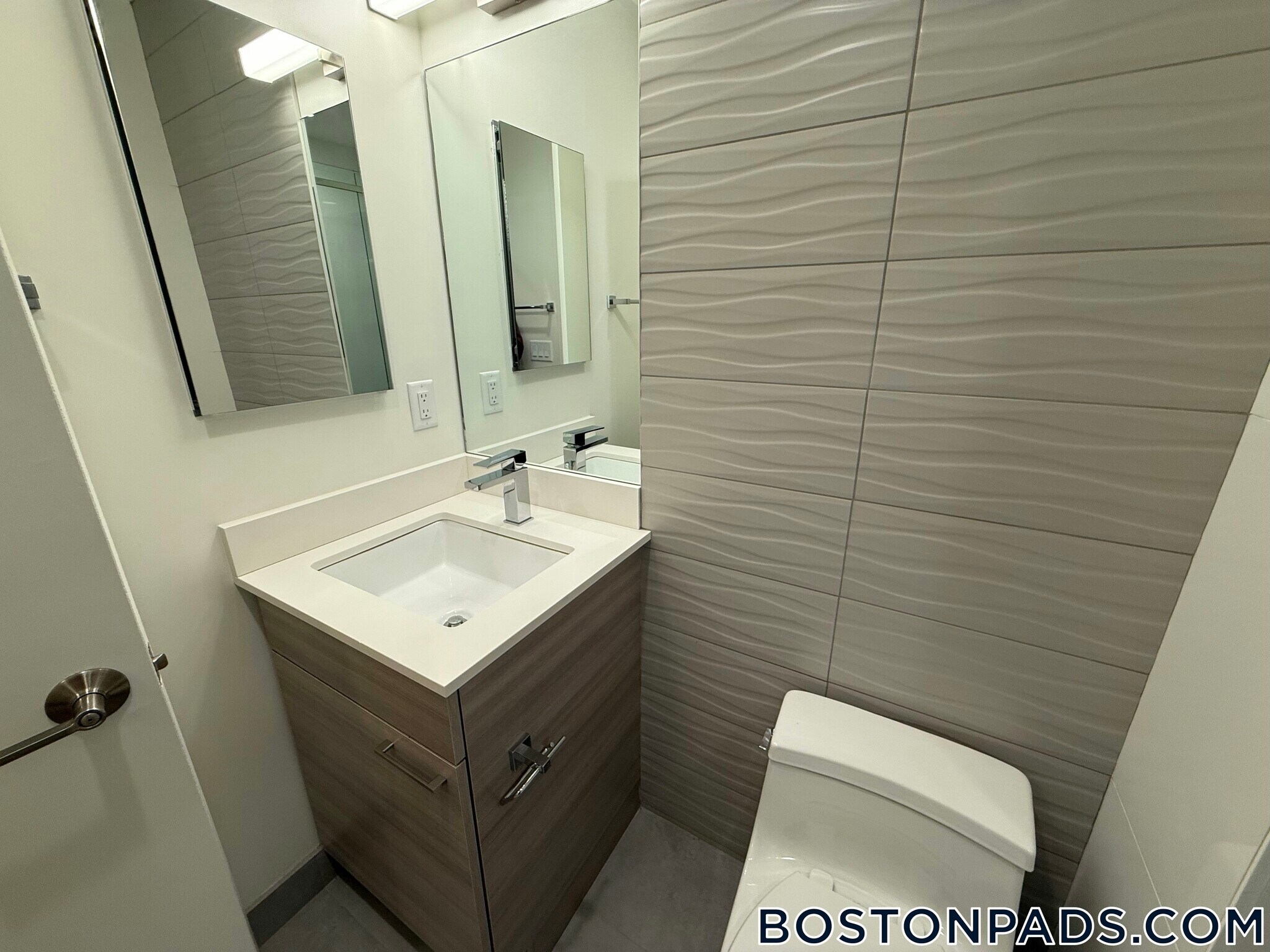 Building Photo - 1079 Commonwealth Ave