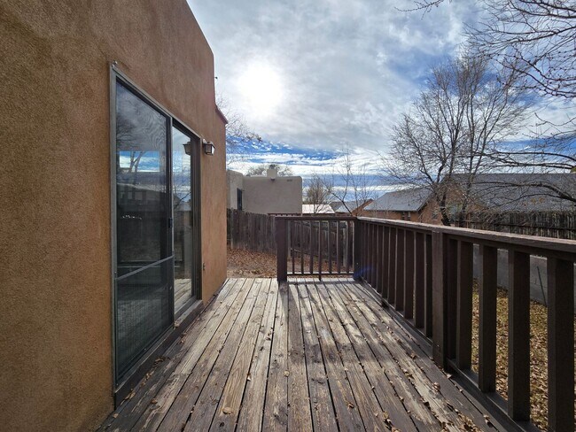 Building Photo - 157 Calle Don Jose