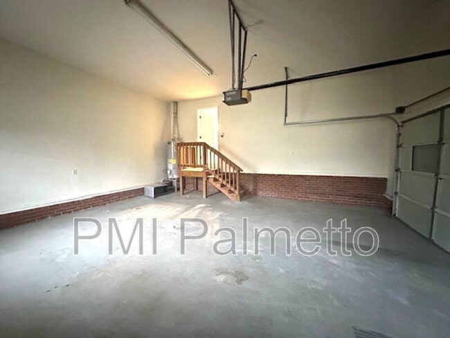 Building Photo - 149 Kerry Gibbons Dr