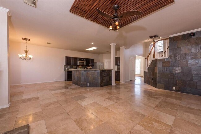 Building Photo - 2103 Kimra Ln