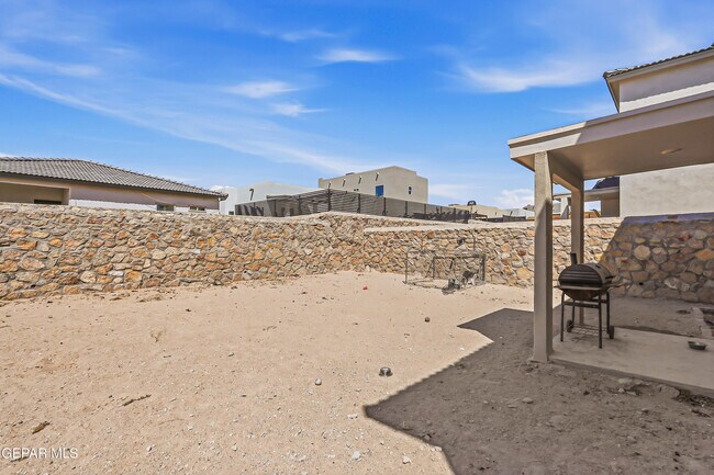 Building Photo - 209 Reigate Dr