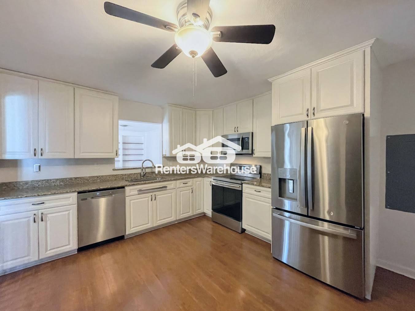 Building Photo - 5801 Townley Ave