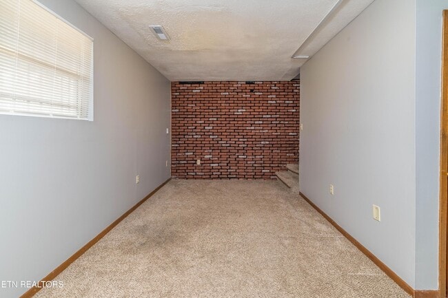 Building Photo - 1504 Marconi Dr