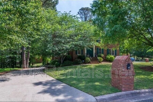 Building Photo - 637 Corbin Lake Ct