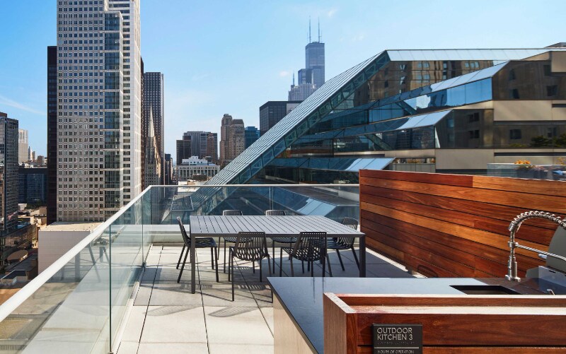 Building Photo - 141 W Wacker Dr