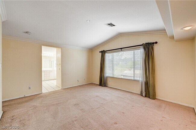 Building Photo - 2544 Kinnard Ave