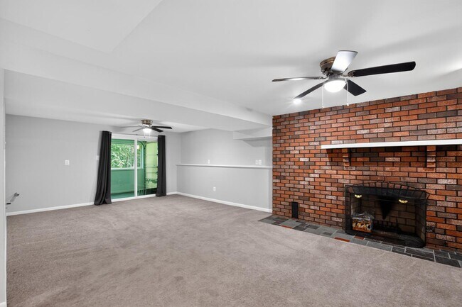 Building Photo - 4104 Green Spring St