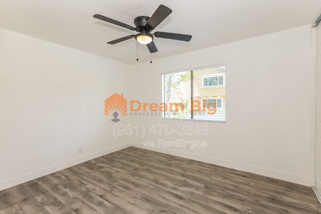 Building Photo - 2844 Oak Creek Dr