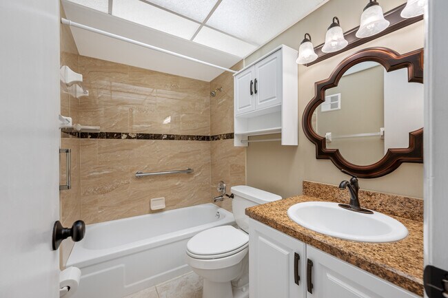 Building Photo - 10033 64th Ave N