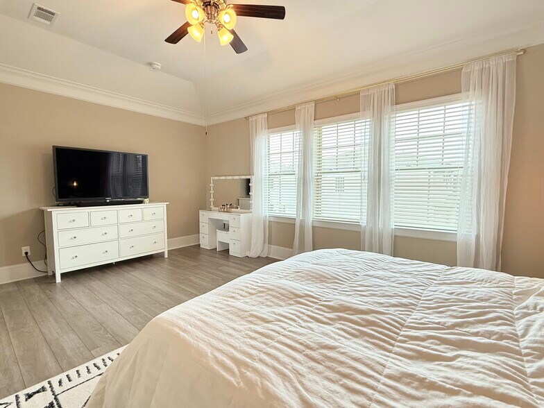 Building Photo - 8809 Ashbloom Ln