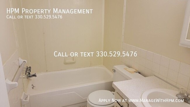 Building Photo - 809 SilverMeadow 303-