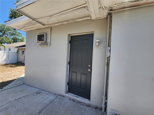 Primary Photo - 3421 W Abdella St