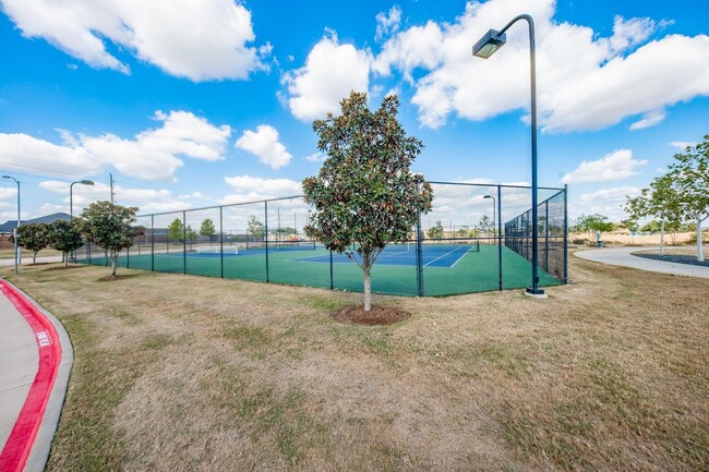 Building Photo - 31810 Autumn Spur Ln