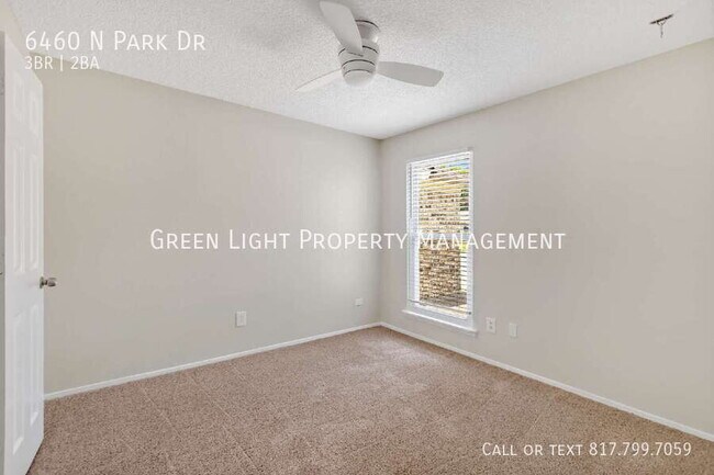 Building Photo - 6460 N Park Dr