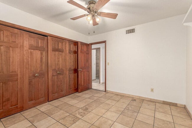 Building Photo - 805 W Toledo St