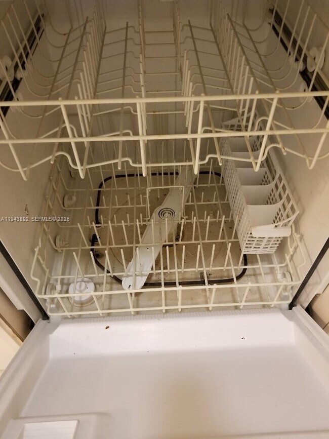 Building Photo - 1663 SE 27th Dr