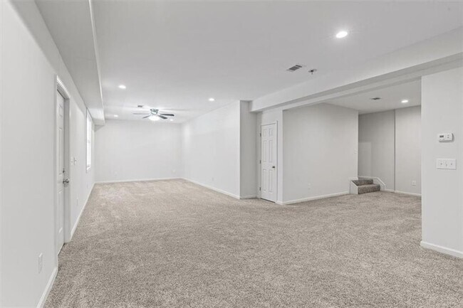 Building Photo - 3360 Pierce Arrow Cir