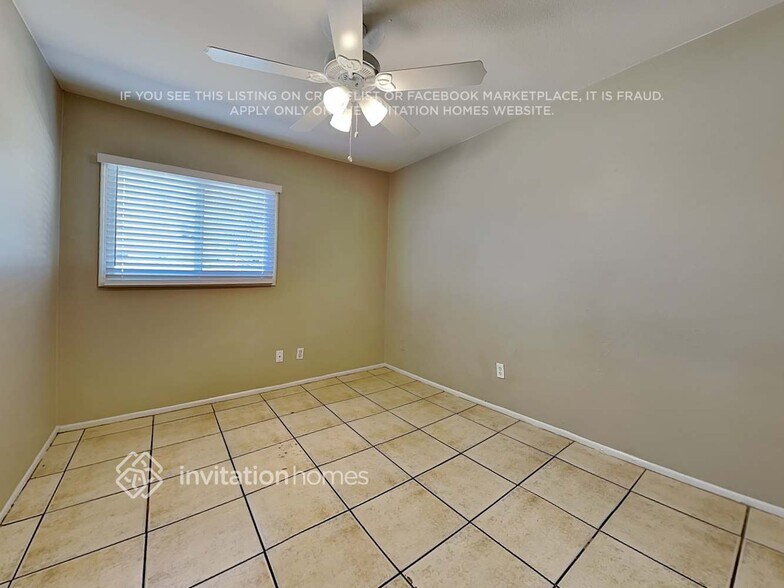 Building Photo - 7818 W Fairmount Ave