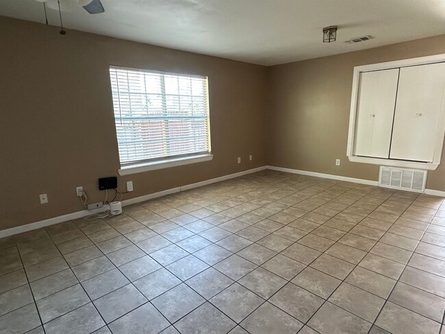 Building Photo - 103 Shannon Cir