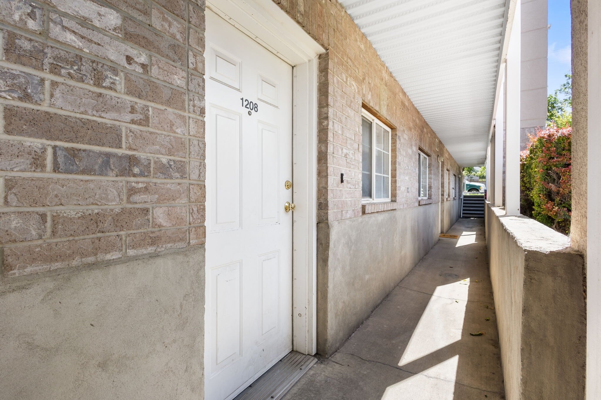 Building Photo - 1208 W 160 N