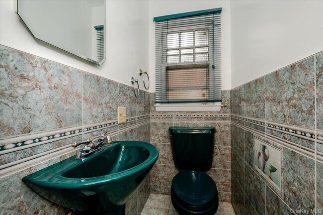 Building Photo - 150 Park Ave