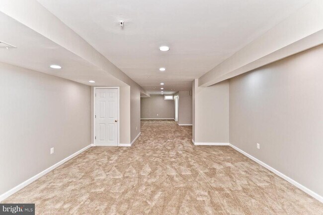 Building Photo - 8006 KINGSMILL Rd