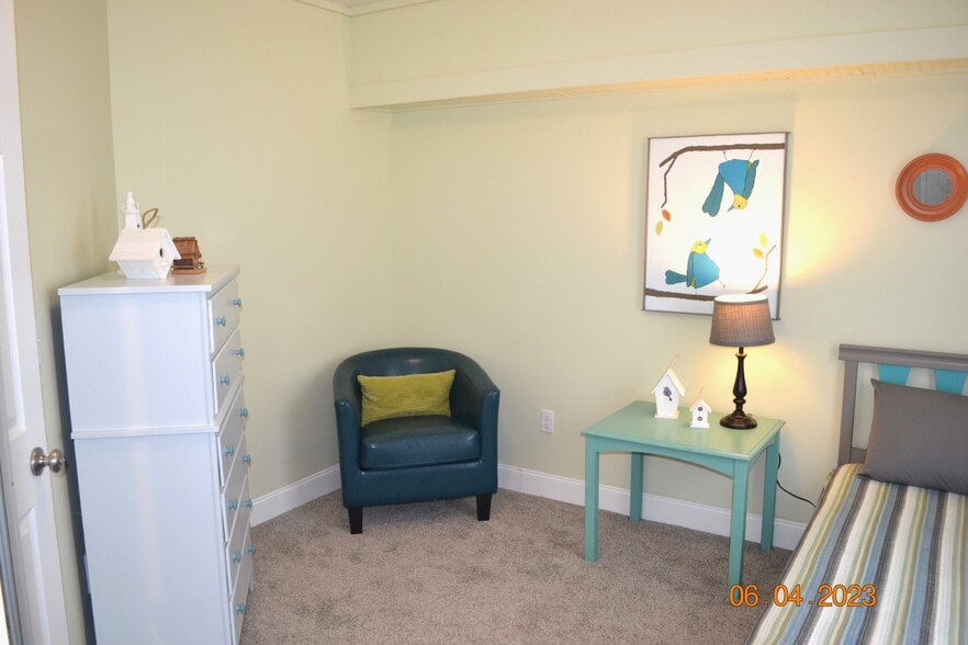 Bedroom 2 - 222 W Peck St