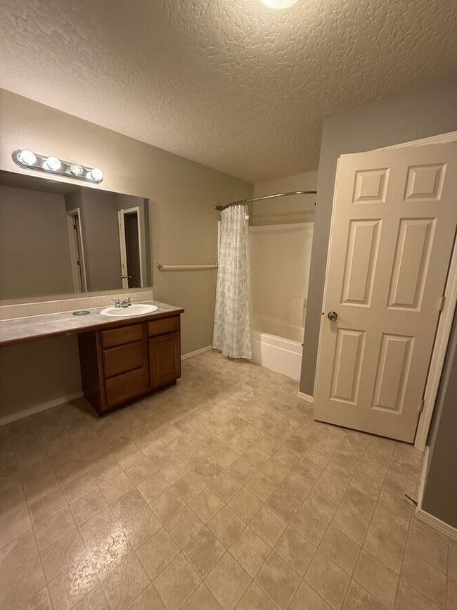 Building Photo - 169 W Tehuti Ct