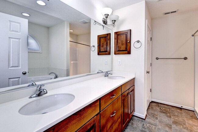 Building Photo - 4688 Yeardley Loop