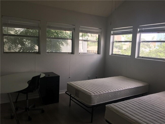 Building Photo - 2311 Nueces St