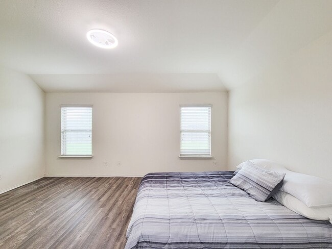 Building Photo - BRAND NEW  4 BEDROOM 2 BATH HOME IN KATY VENTANA LAKES