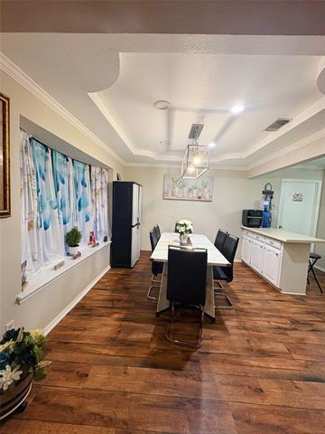 Building Photo - 2401 Matthew Dr