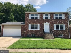 Building Photo - 5905 Sylvia Ct