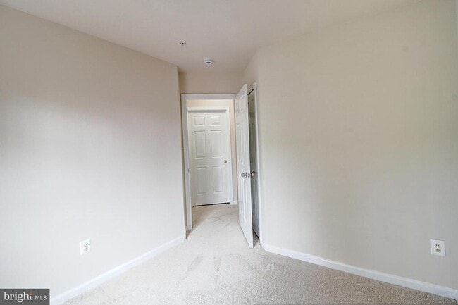 Building Photo - 1802 Wheyfield Dr