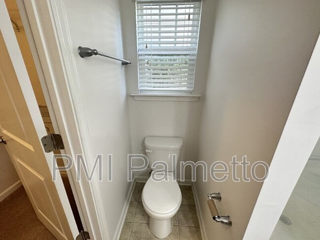 Building Photo - 233 Hawkins Creek Rd