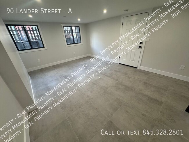 Building Photo - OPEN HOUSE SAT 2/1/25 1PM-4PM - 1PM Studio...